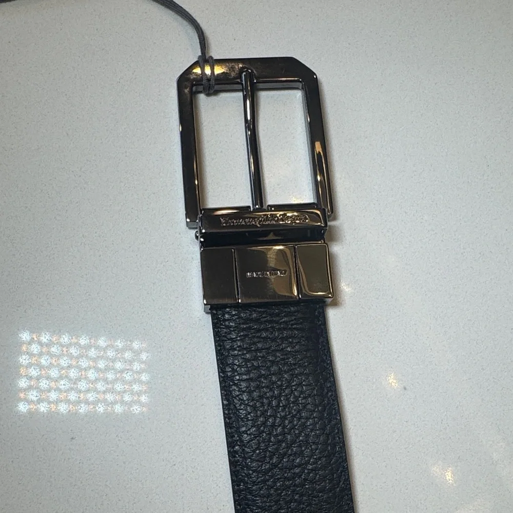 Ermenegildo Zegna Reversible Leather Belt Black & Grey Silver Buckle NWT - Picture 2 of 8